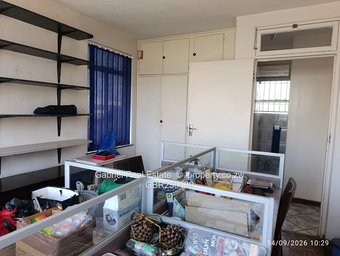 3-Bed Apartment in Harare CBD . Very ideal for  commercial and residential use.  