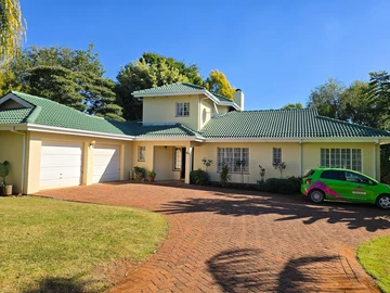 Fully-Furnished Townhouse To Rent In Borrowdale Brooke 
