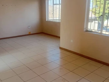 3 Bedroom Flat & Apartment
