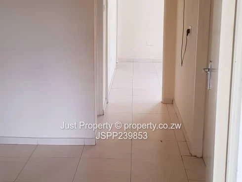 3-Bed Home with Main En-Suite, Garden & Carport - Marondera (Sole Mandate)