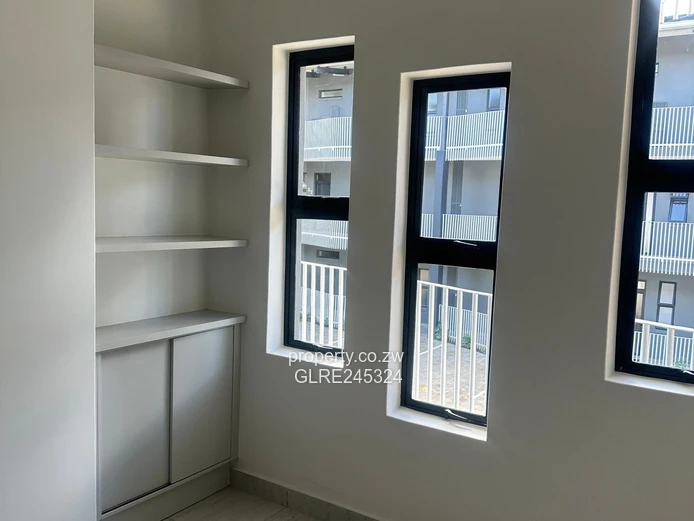 Spacious 2-Bed Apartment in Vainona — Modern Kitchen & Borehole