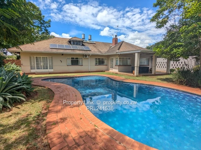 Home With Pool & Good Borehole - Available 1 May