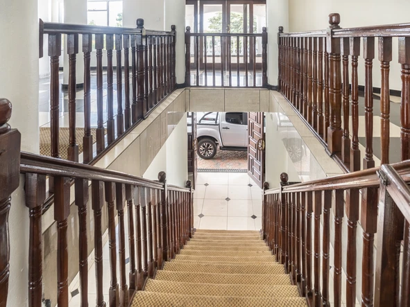7 Bedroom House