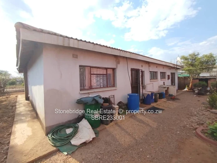 3 Bedroom House in Mahatshula For sale