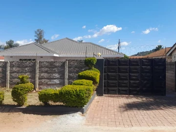 Neat Clean 4 Bedroomed House with Title Deeds