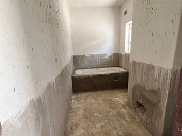 2 Bedroom Flat & Apartment