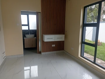 3 Bedroom Garden Flat