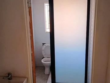 2 Bedroom Flat & Apartment