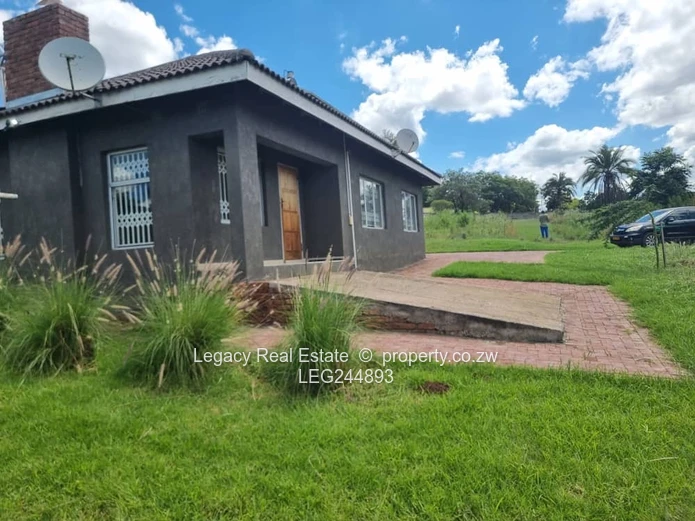 Private & Secure Cottage For Rent In Helensvale