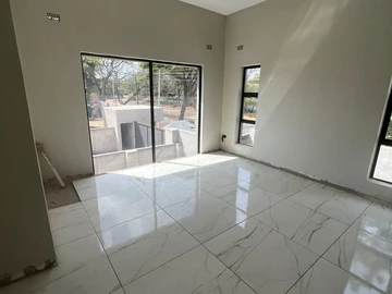 4 Bedroom Garden Flat