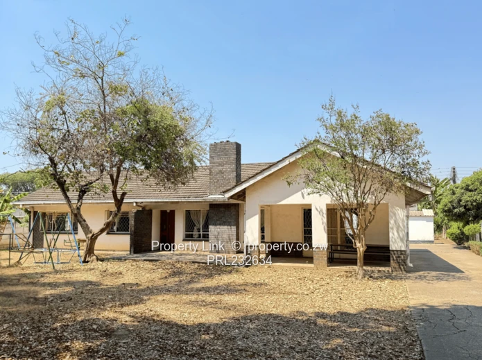 4 Bed Compact House - North of Samora Machel Ave