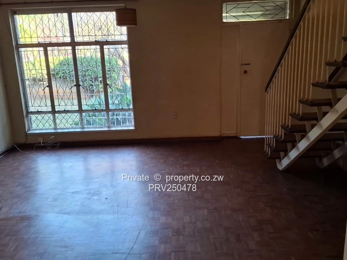 2-Bed Kensington Flat with Borehole