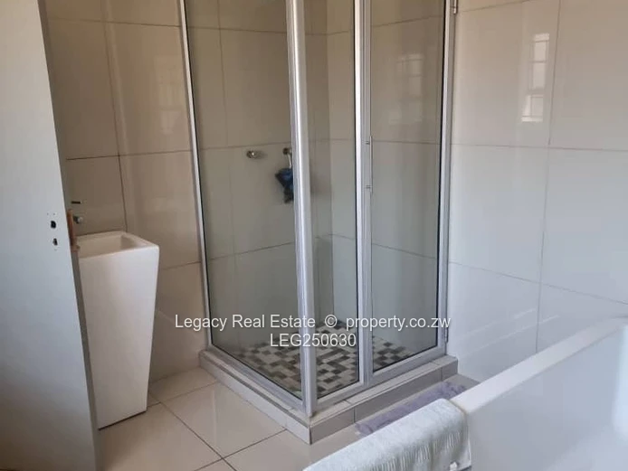 Spacious 5-Bed Westgate Home with Modern Kitchen & Borehole (Sole Mandate)