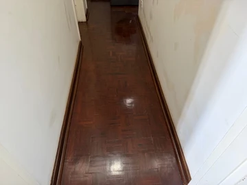 2 Bedroom Flat & Apartment