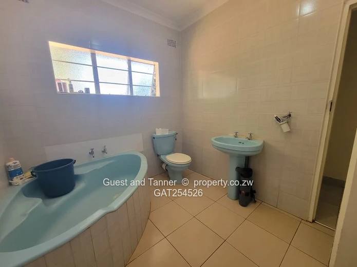 Spacious 4-Bedroom Full House to let in White Cliff — $600 All Inclusive