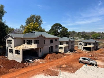 2 Unit Townhouse Complex