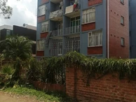 2 Bedroom Flat & Apartment