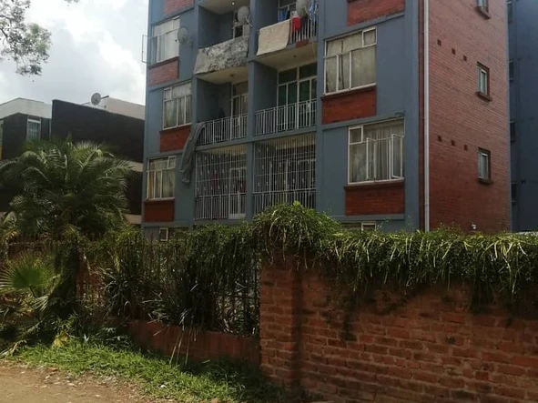 2 Bedroom Flat & Apartment