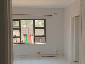 3 Bedroom Garden Flat