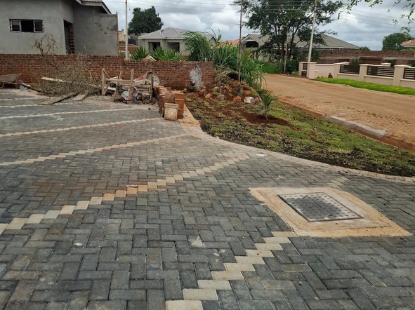 4 Bedroom Garden Flat