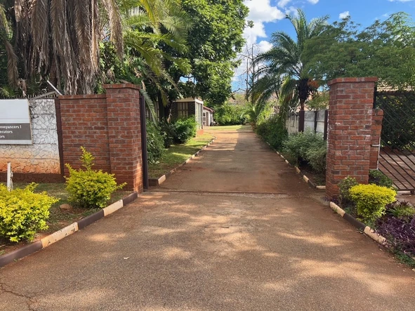 Versatile Property for Sale – House or Offices in Prime Eastlea Location