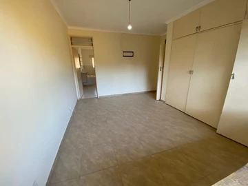 3 Bedroom Flat & Apartment