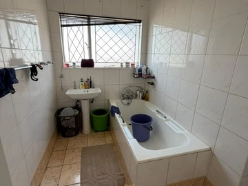 2 Bedroom Garden Flat
