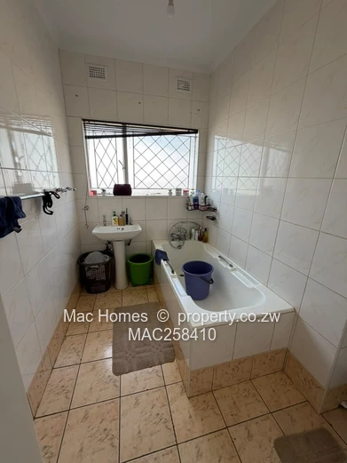 Garden flat for sale