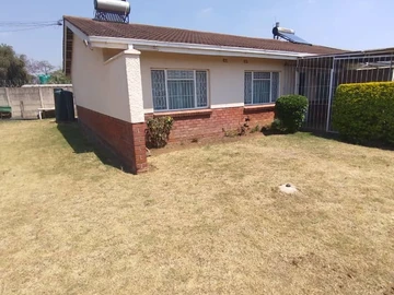 3 Bedroom Garden Flat