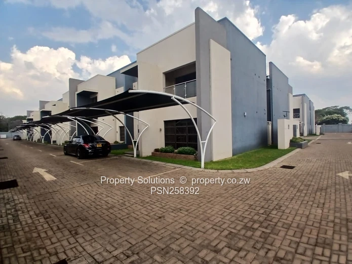 Modern 3-Bedroom Townhouse to Rent in Greencroft