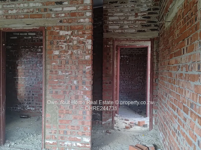 Park Meadowlands Hatfield incomplete clusters house