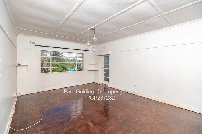 Flat For rent In Eastlea
