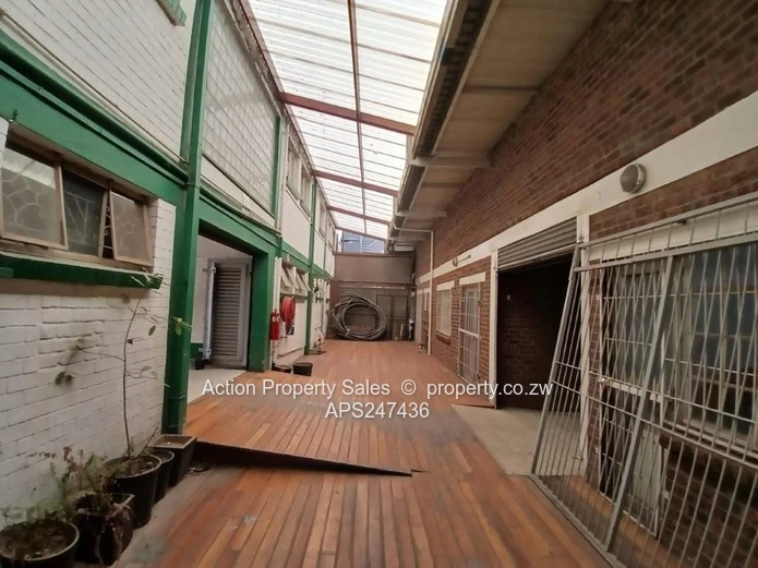 Warehouse And Retail Space To Rent In Msasa! 