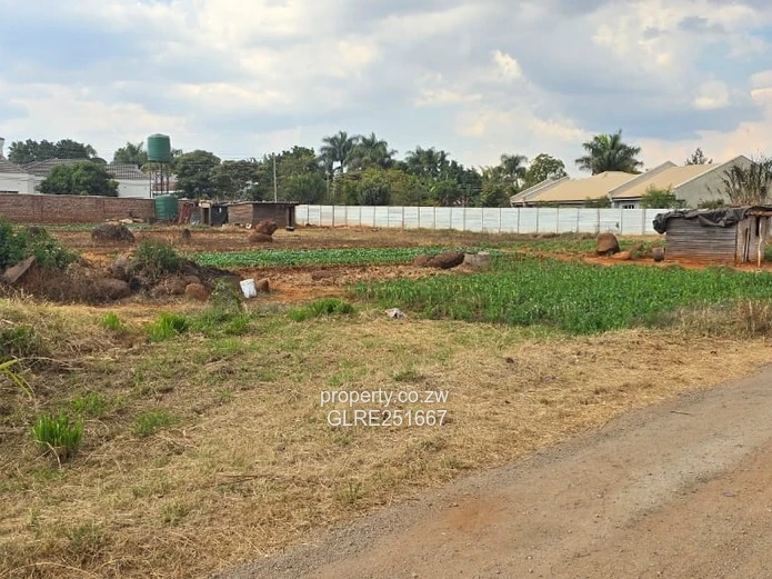 900m² Westgate Plot — Road Front, Walled Neighbours