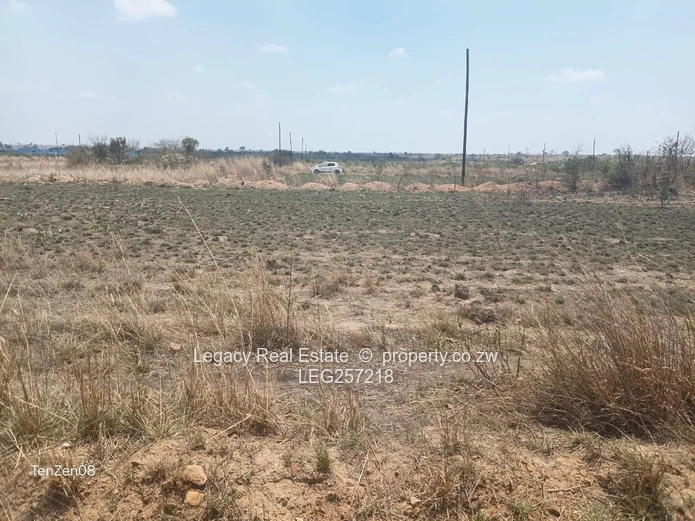 400m² Nyabira Stand — Sewer, Power Poles & Gravel Road
