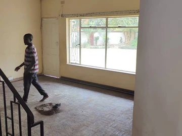 3 Bedroom Flat & Apartment