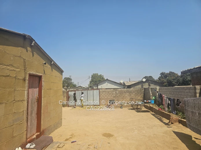A core house for sale in Chitungwiza Unit D