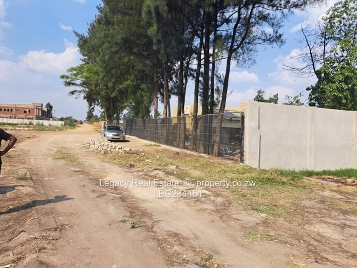 Chitungwiza – 4000sqm Industrial Stand for Sale