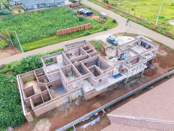 7 Bedroom House