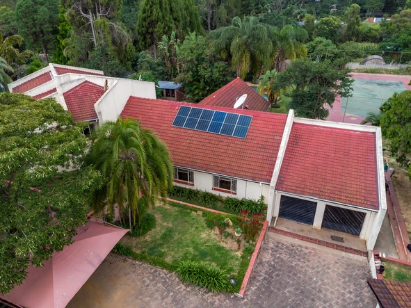 Perfectly located 6 bedroom house in the heart of the golden triangle