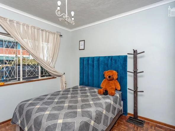 2 Bedroom Garden Flat