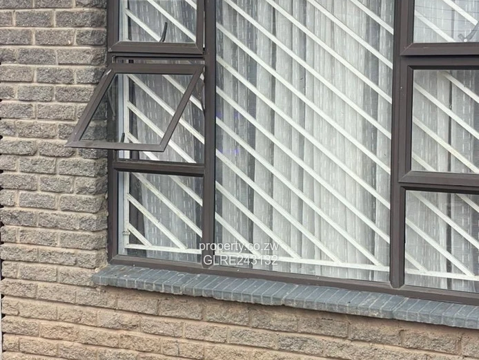 Modern 3-Bed Home in Damofalls with Borehole