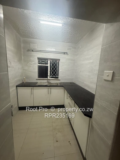 Mabelreign Flat to Let