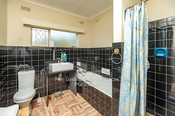 Spacious Family Home with Pool, Solar & Excellent Value in Prime Sunridge (Sole Mandate)