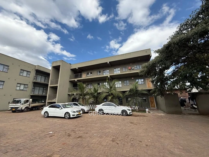 Avenues  2 beds flat to rent 