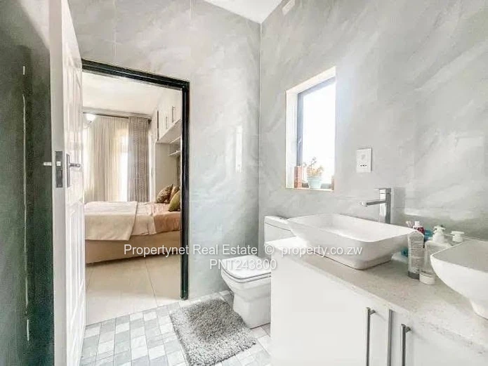 Luxury Home in Arlington Estate!