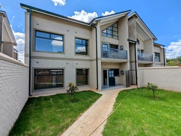 3 Bedroom Flat & Apartment