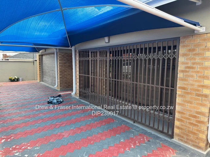 Modern 4-Bed, 3-Bath Home in Mabvazuva, Ruwa - Borehole & Double Garage