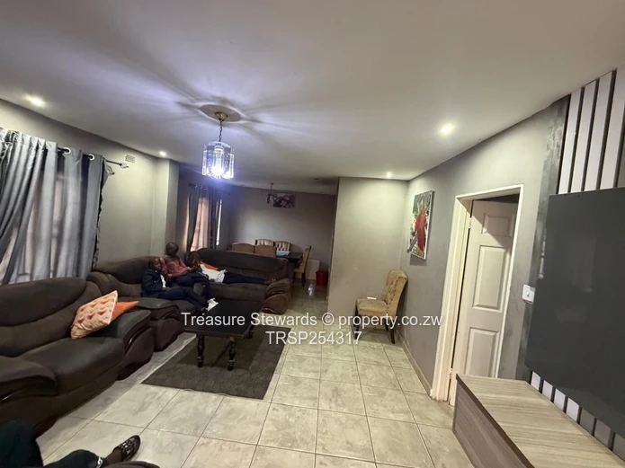 Renovated 3-Bed Stoneridge Home — Borehole & Gated