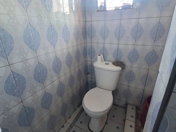 2 Bedroom Flat & Apartment
